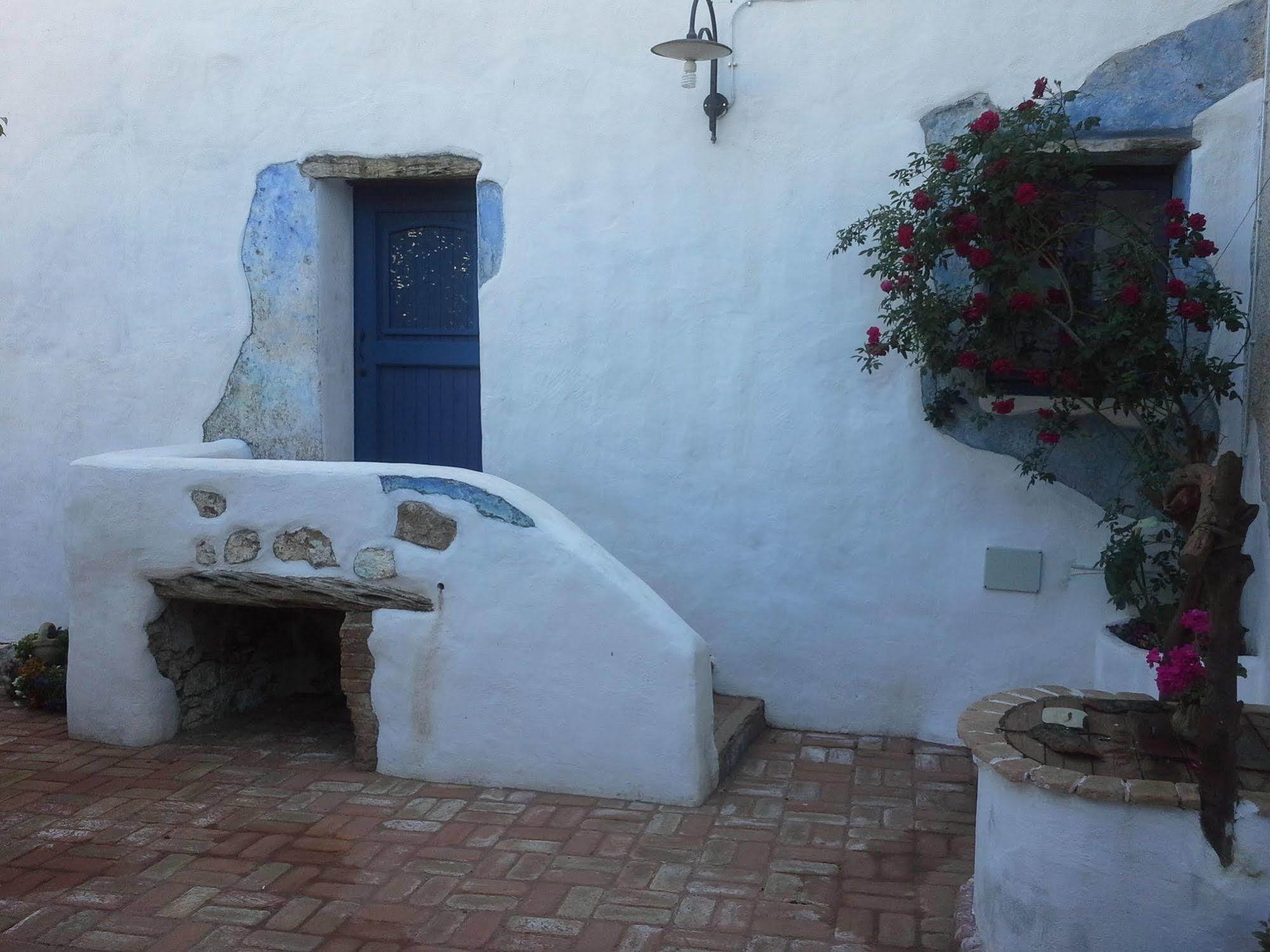 B&B Corte San Lussorio Oliena Exterior foto